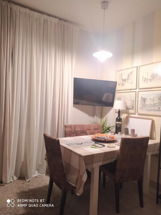 Room In Private Apartment Florence Exterior photo